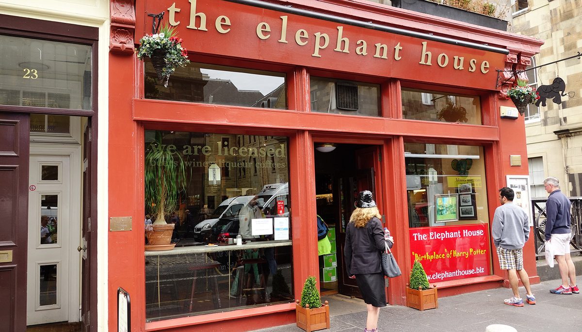The red frontage of the Elephant House on George IV Bridge, with its Birthplace of Harry Potter window sign