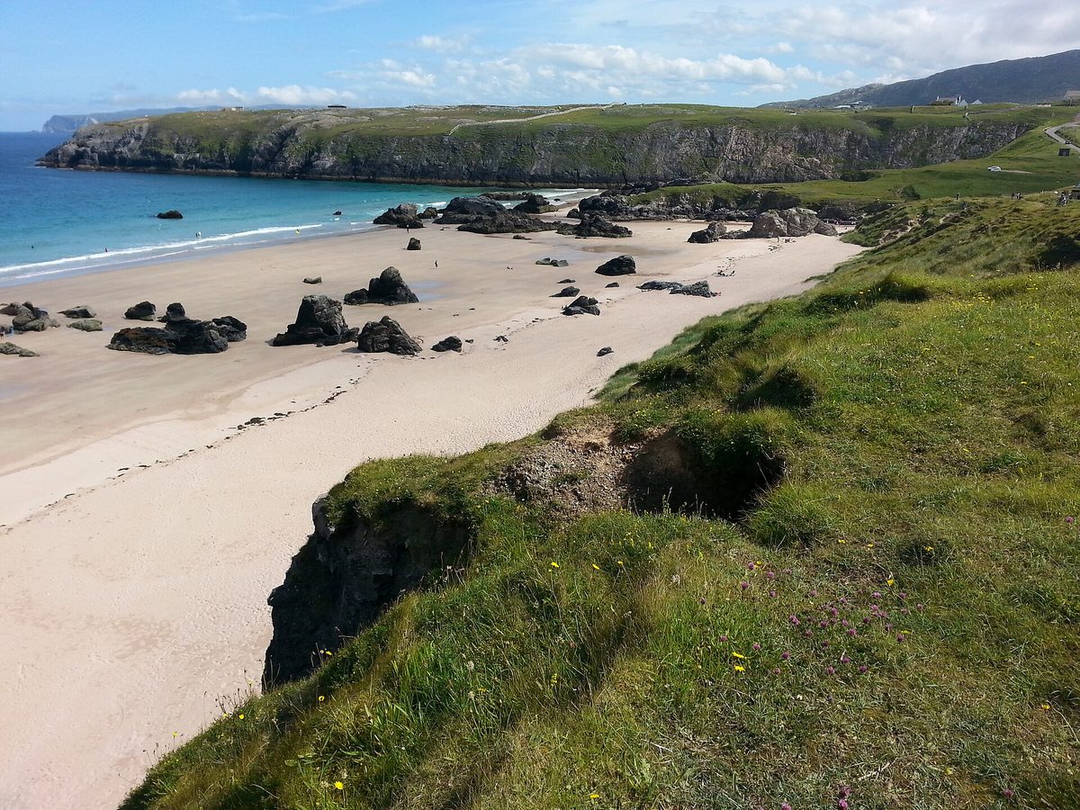 Sango Sands beach at Durness, one of the easiest beach stops on the North Coast 500