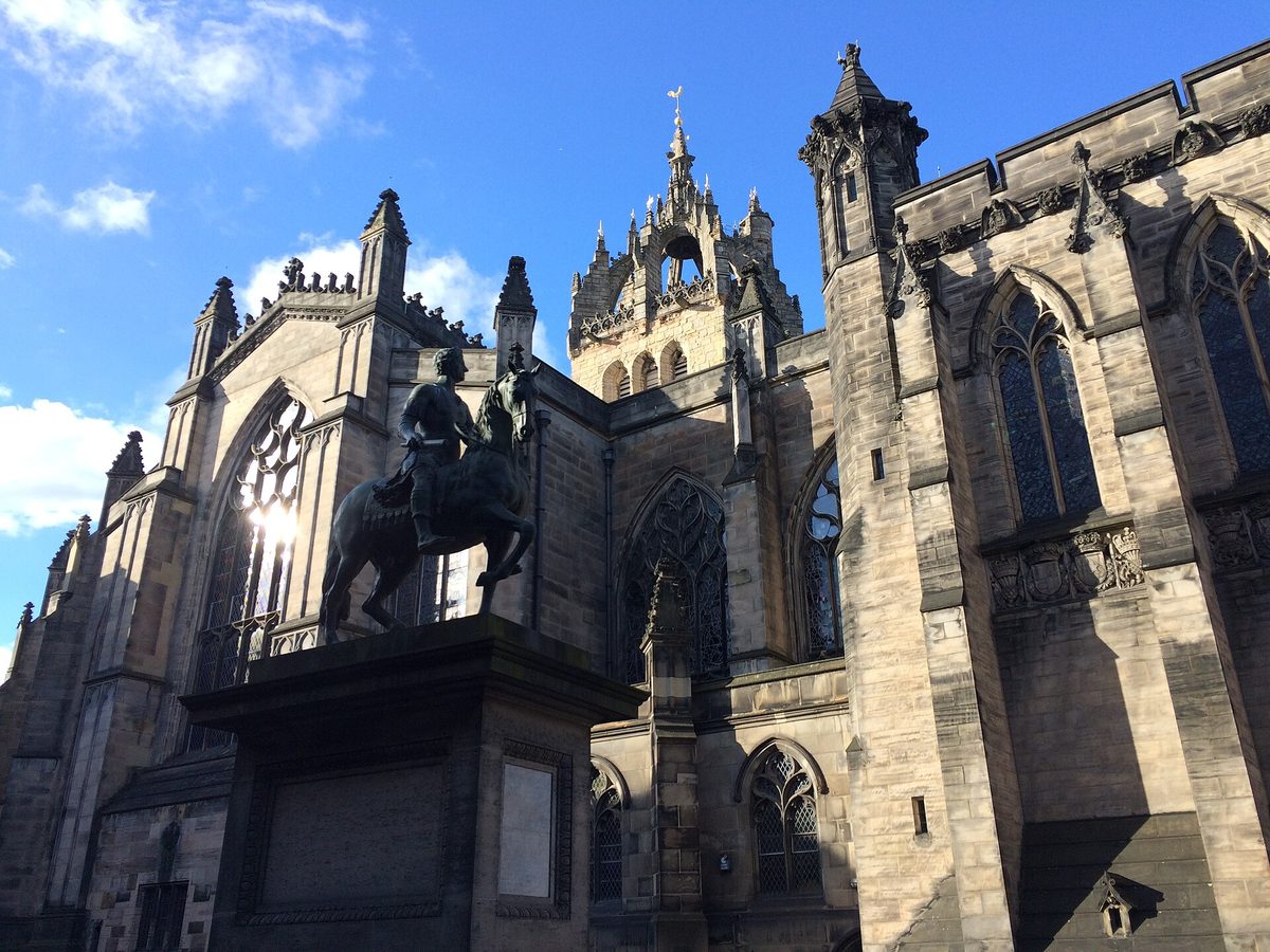 St Giles' Cathedral and the Charles II statue in Parliament Square