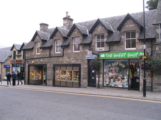 Gift shops and stone buildings on Atholl Road, the main street in Pitlochry