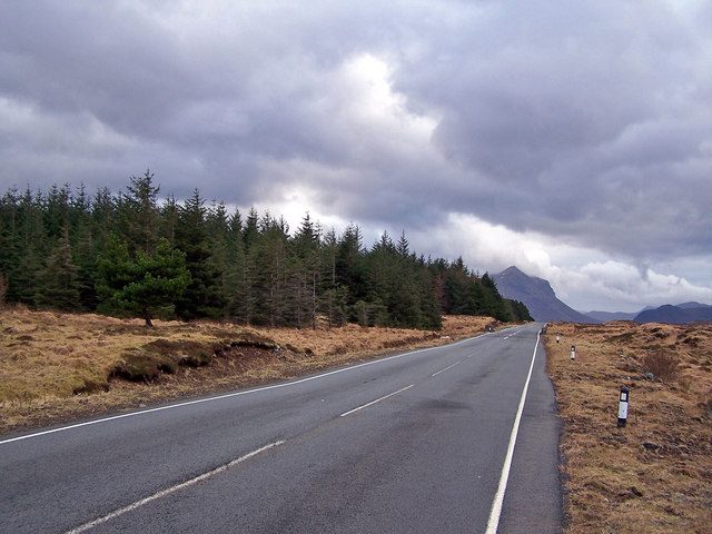 The A87 running towards Sligachan, the junction where Skye tour routes split north or west