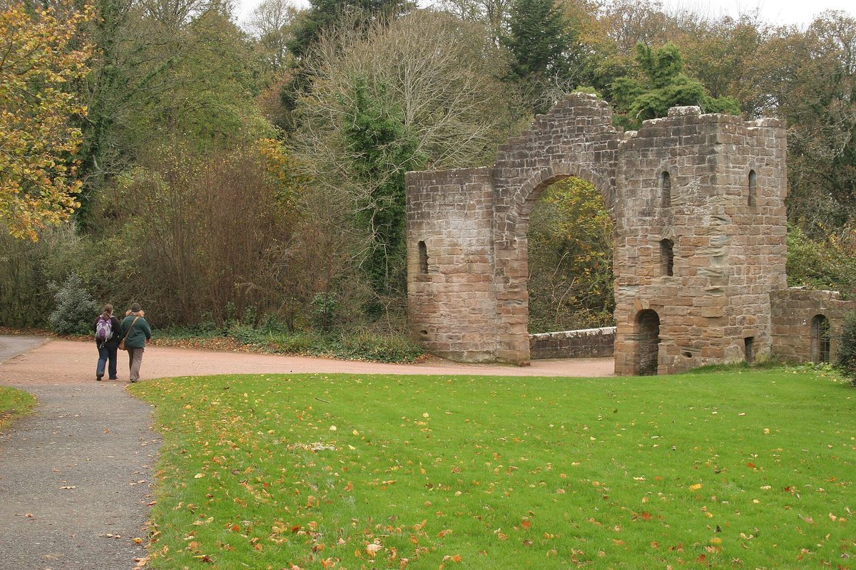 The deliberately ruined arch on the walking approach to Culzean Castle
